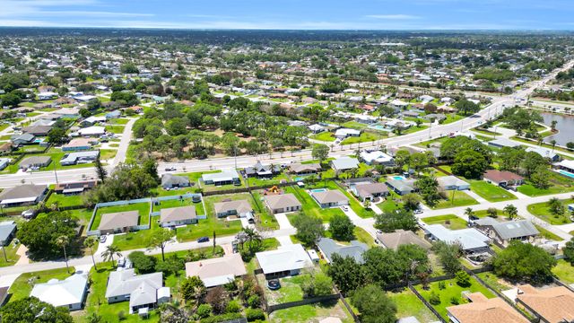 1333 SE Bayharbor Street, Port St. Lucie, Port St Lucie, FL 34983