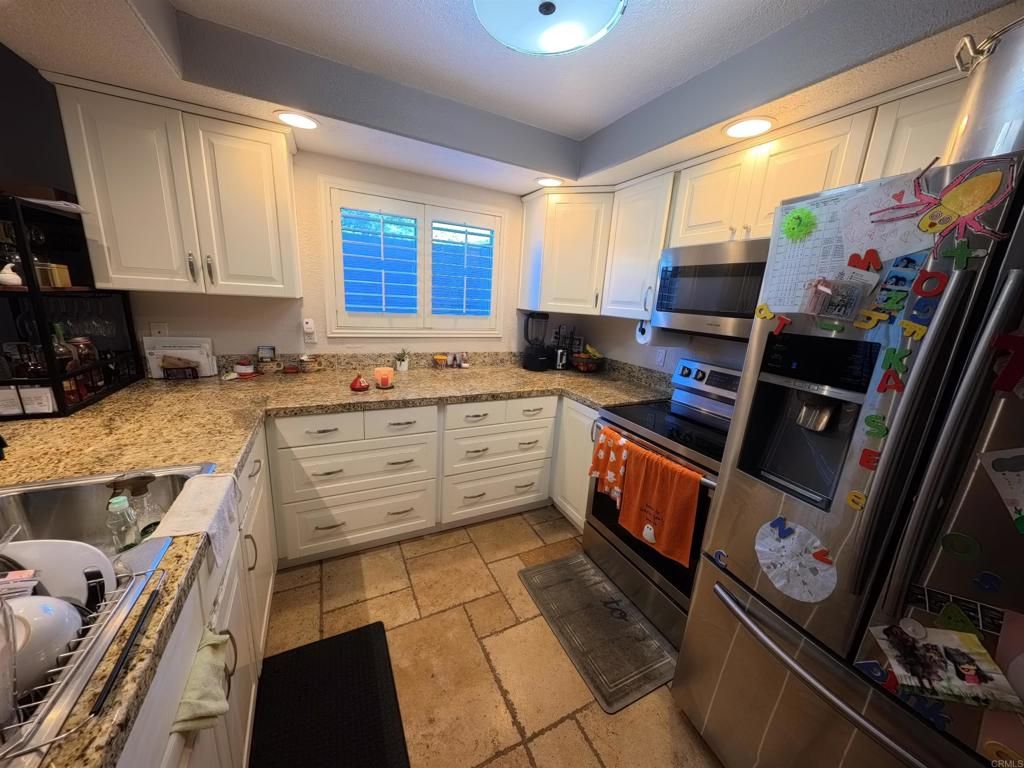 289 Stage Coach Rd, Oceanside, CA 92057 — photo 2