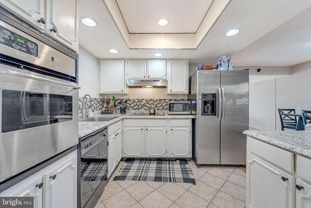 40 RITTENHOUSE DR, Willingboro, NJ 08046