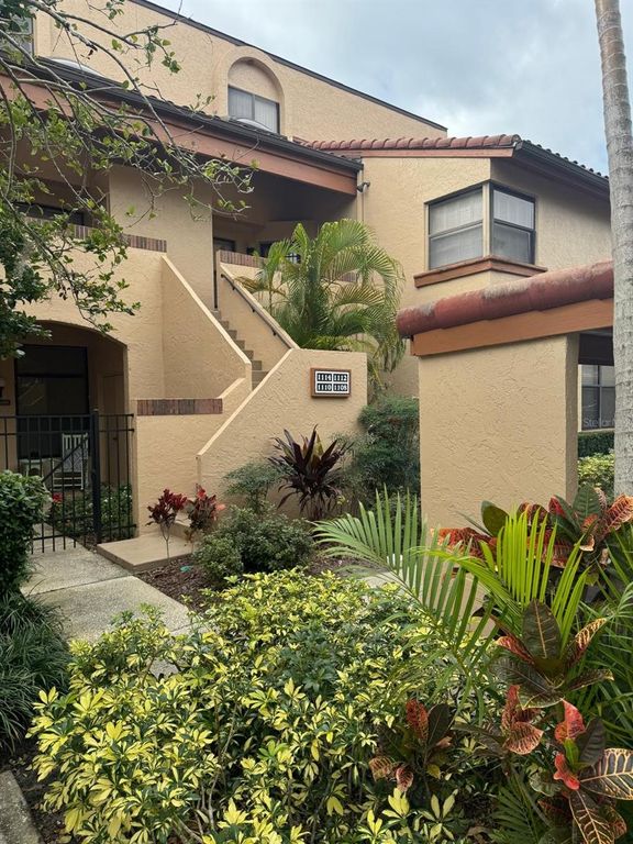 1112 LAKE WILLISARA CIRCLE GE, Orlando, FL 32806