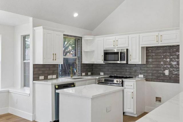 305 Droinwich Circle, Allen, TX 75002