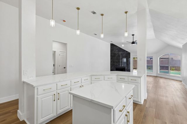 305 Droinwich Circle, Allen, TX 75002