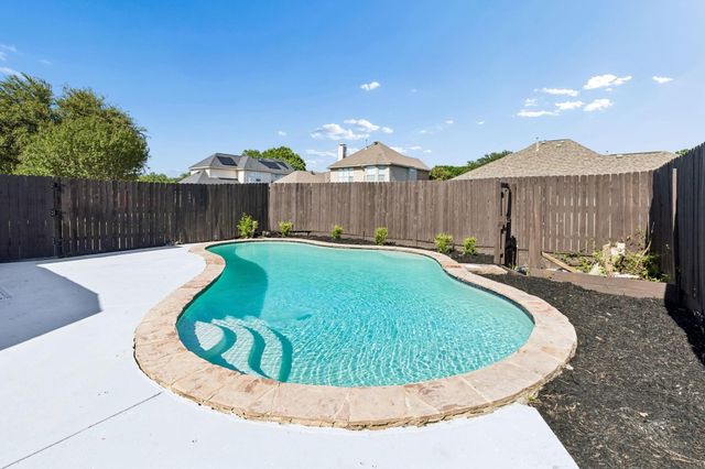 305 Droinwich Circle, Allen, TX 75002