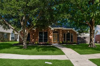 305 Droinwich Circle, Allen, TX 75002
