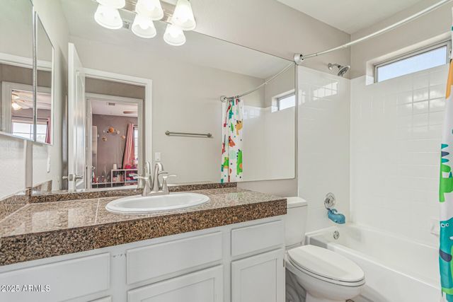 13136 W MONTE VISTA Drive, Goodyear, AZ 85395