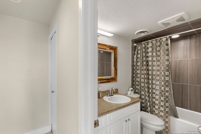 7701 Wurzbach Rd Apt 1701, San Antonio, TX 78229