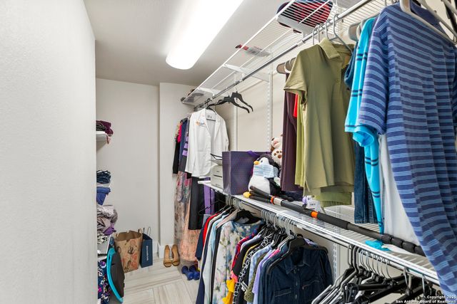 7701 Wurzbach Rd Apt 1701, San Antonio, TX 78229