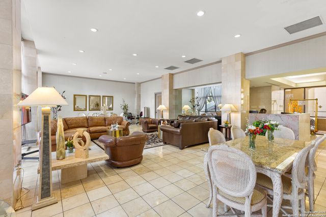 7701 Wurzbach Rd Apt 1701, San Antonio, TX 78229