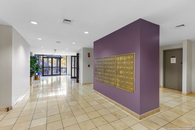 7701 Wurzbach Rd Apt 1701, San Antonio, TX 78229