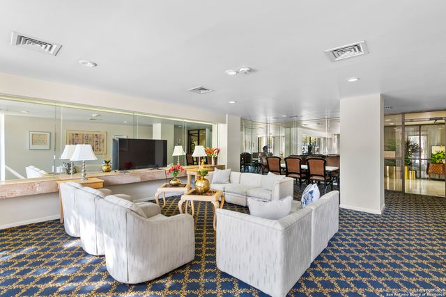 7701 Wurzbach Rd Apt 1701, San Antonio, TX 78229