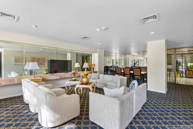 7701 Wurzbach Rd Apt 1701, San Antonio, TX 78229
