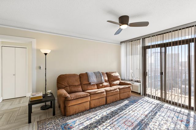 7701 Wurzbach Rd Apt 1701, San Antonio, TX 78229