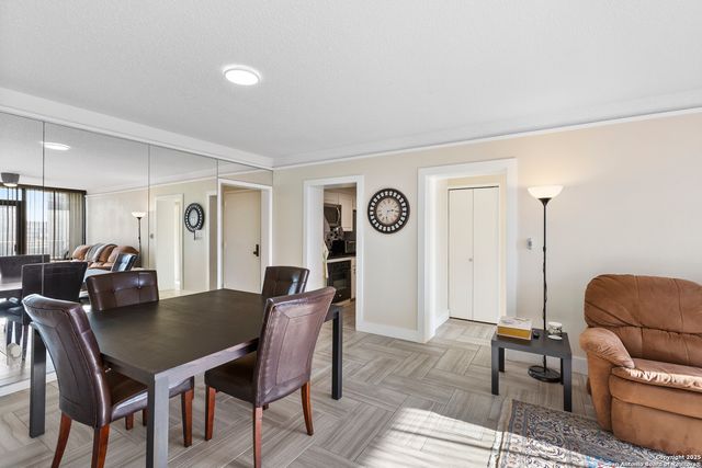 7701 Wurzbach Rd Apt 1701, San Antonio, TX 78229