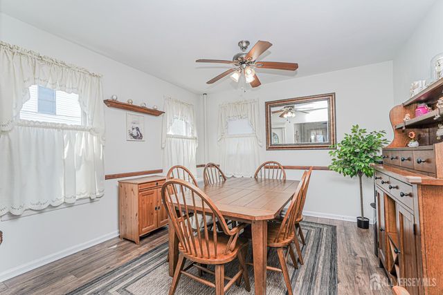 12 Fox Road, Edison, NJ 08817