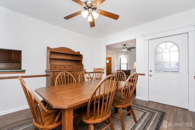 12 Fox Road, Edison, NJ 08817