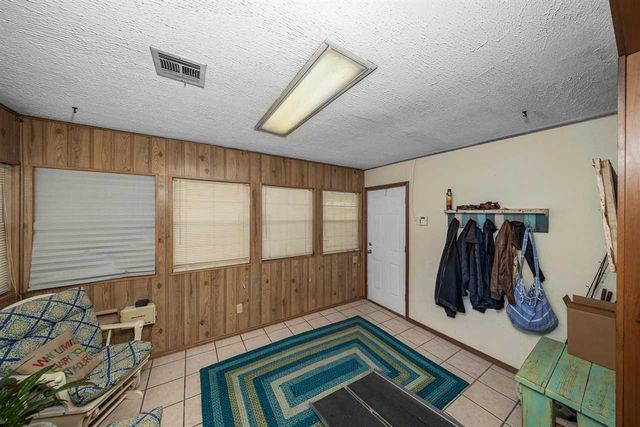 908 NW Arlington Ave, Lawton, OK 73507