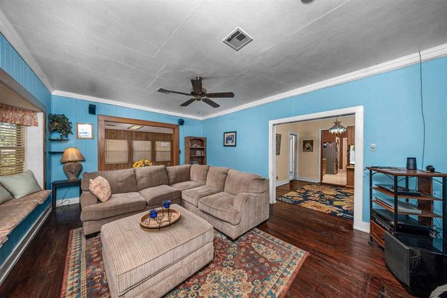 908 NW Arlington Ave, Lawton, OK 73507