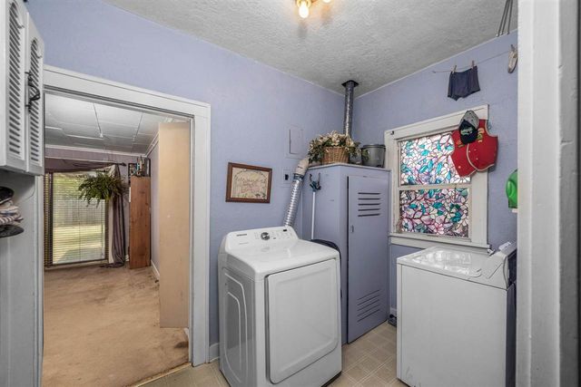 908 NW Arlington Ave, Lawton, OK 73507