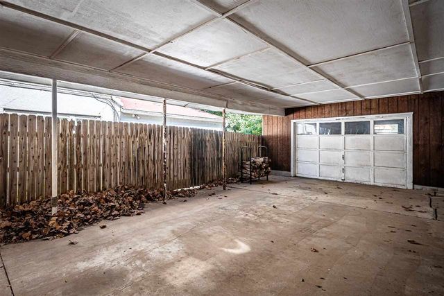 908 NW Arlington Ave, Lawton, OK 73507