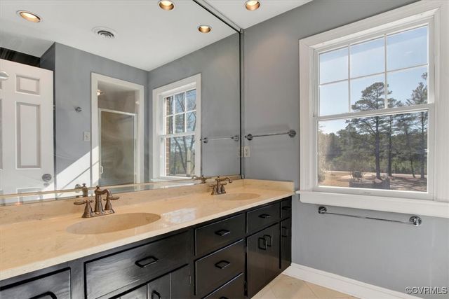 11701 Johnson Rd, South Prince George, VA 23805