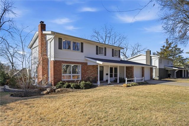 8808 Horton Drive, Overland Park, KS 66207