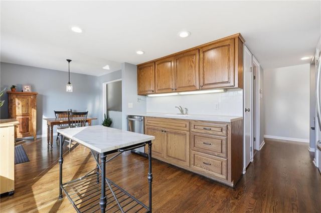 8808 Horton Drive, Overland Park, KS 66207