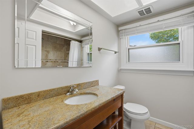 36273 Margareta Street, Livonia, MI 48152
