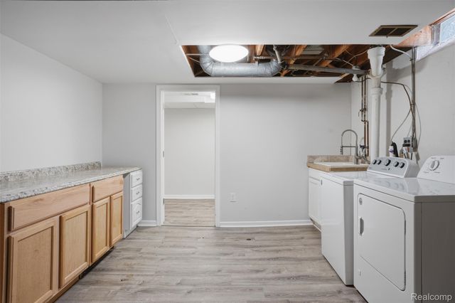 36273 Margareta Street, Livonia, MI 48152