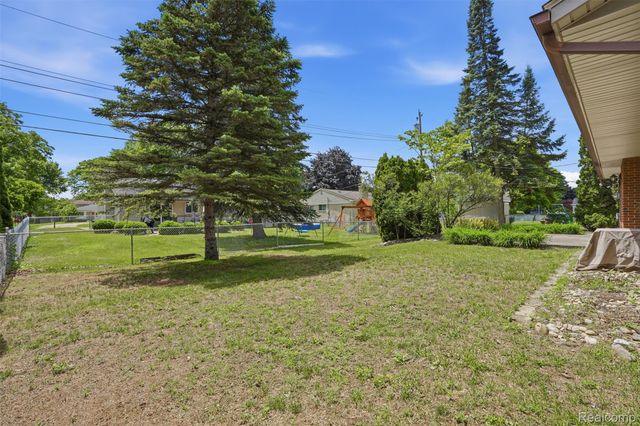 36273 Margareta Street, Livonia, MI 48152