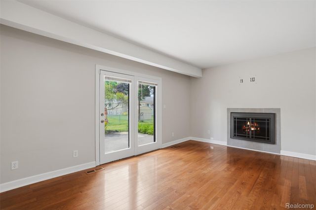 36273 Margareta Street, Livonia, MI 48152