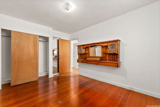 2209-A Liliha Street, Honolulu, HI 96817