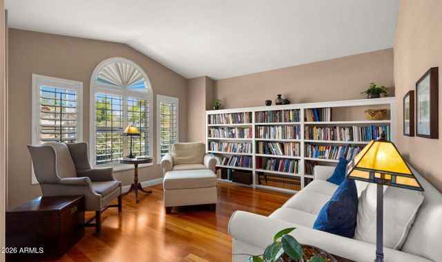 8390 S MILL Avenue, Tempe, AZ 85284