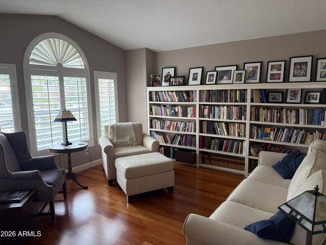 8390 S MILL Avenue, Tempe, AZ 85284