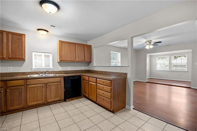2506 Evergreen PL, Portsmouth, VA 23704