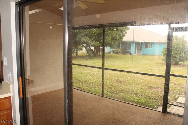 630 SE 13th CT, Cape Coral, FL 33990