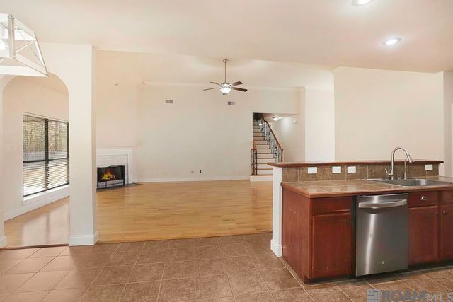 22782 Greencliff Dr, Denham Springs, LA 70726