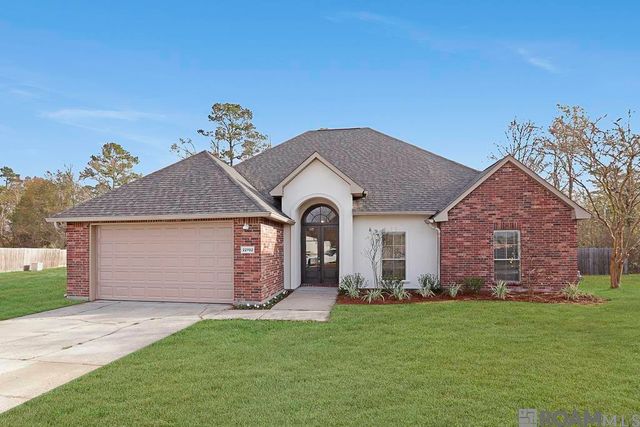 22782 Greencliff Dr, Denham Springs, LA 70726