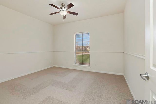 22782 Greencliff Dr, Denham Springs, LA 70726