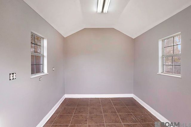 22782 Greencliff Dr, Denham Springs, LA 70726