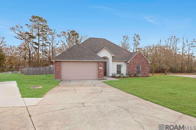 22782 Greencliff Dr, Denham Springs, LA 70726