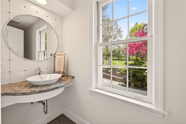 489 Thornell Road, Pittsford, NY 14534