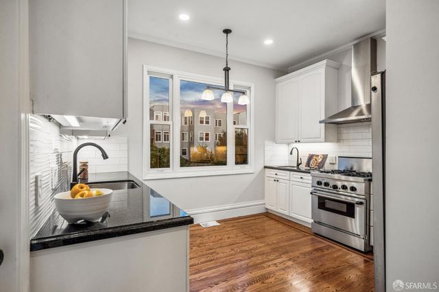 546 18th Avenue, San Francisco, CA 94121