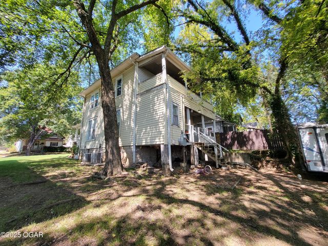 523 N Joplin Avenue, Joplin, MO 64801