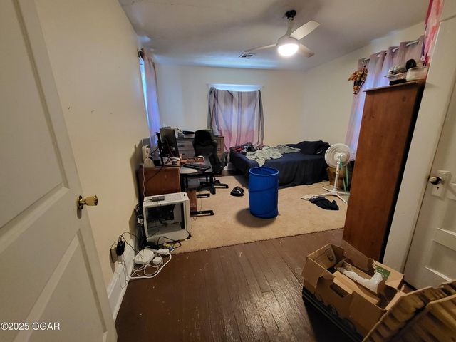 523 N Joplin Avenue, Joplin, MO 64801