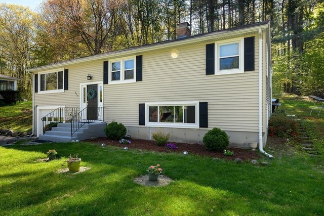 319 Malden Street, Holden, MA 01520