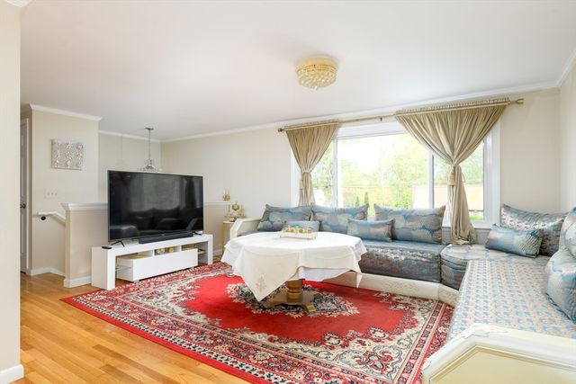 319 Malden Street, Holden, MA 01520