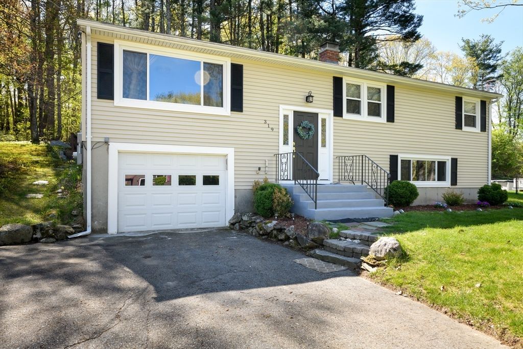 319 Malden Street, Holden, MA 01520