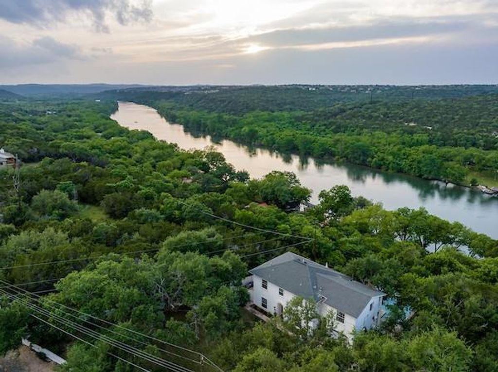 1604 Cliffwood DR, Austin, TX 78733