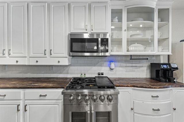 232 Laramie Lane, Desoto, TX 75115