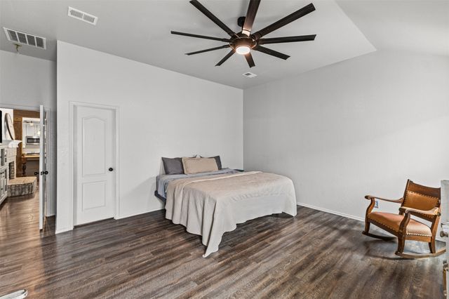 232 Laramie Lane, Desoto, TX 75115